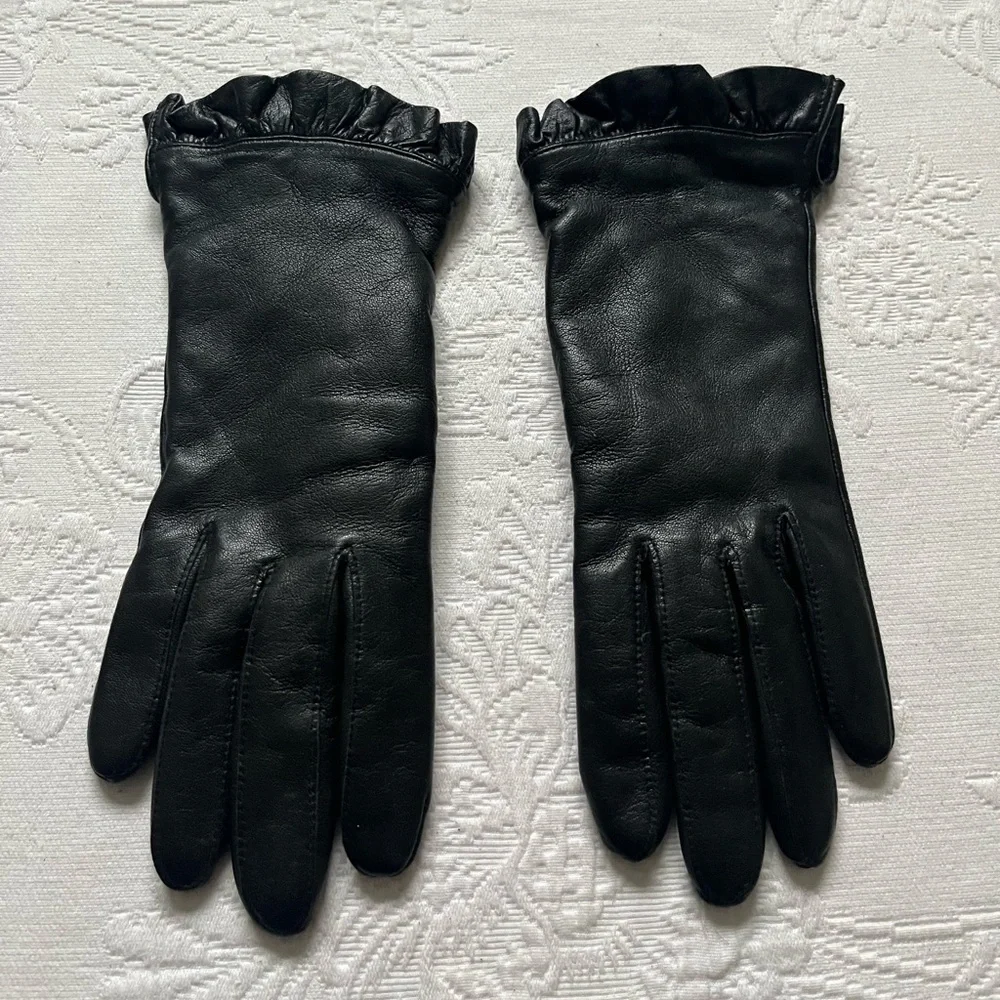 Totes Isotoner Black Genuine Leather Women’s Gloves Ruffled Edge Size 7